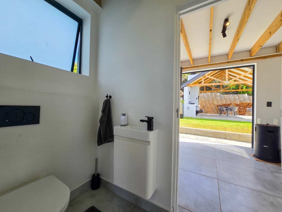 2 Bedroom Property for Sale in Stilbaai Wes Western Cape